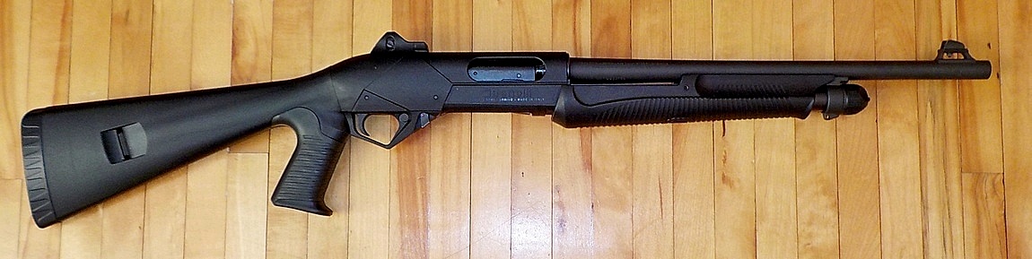 Benelli SuperNova Tactical with pistol grip