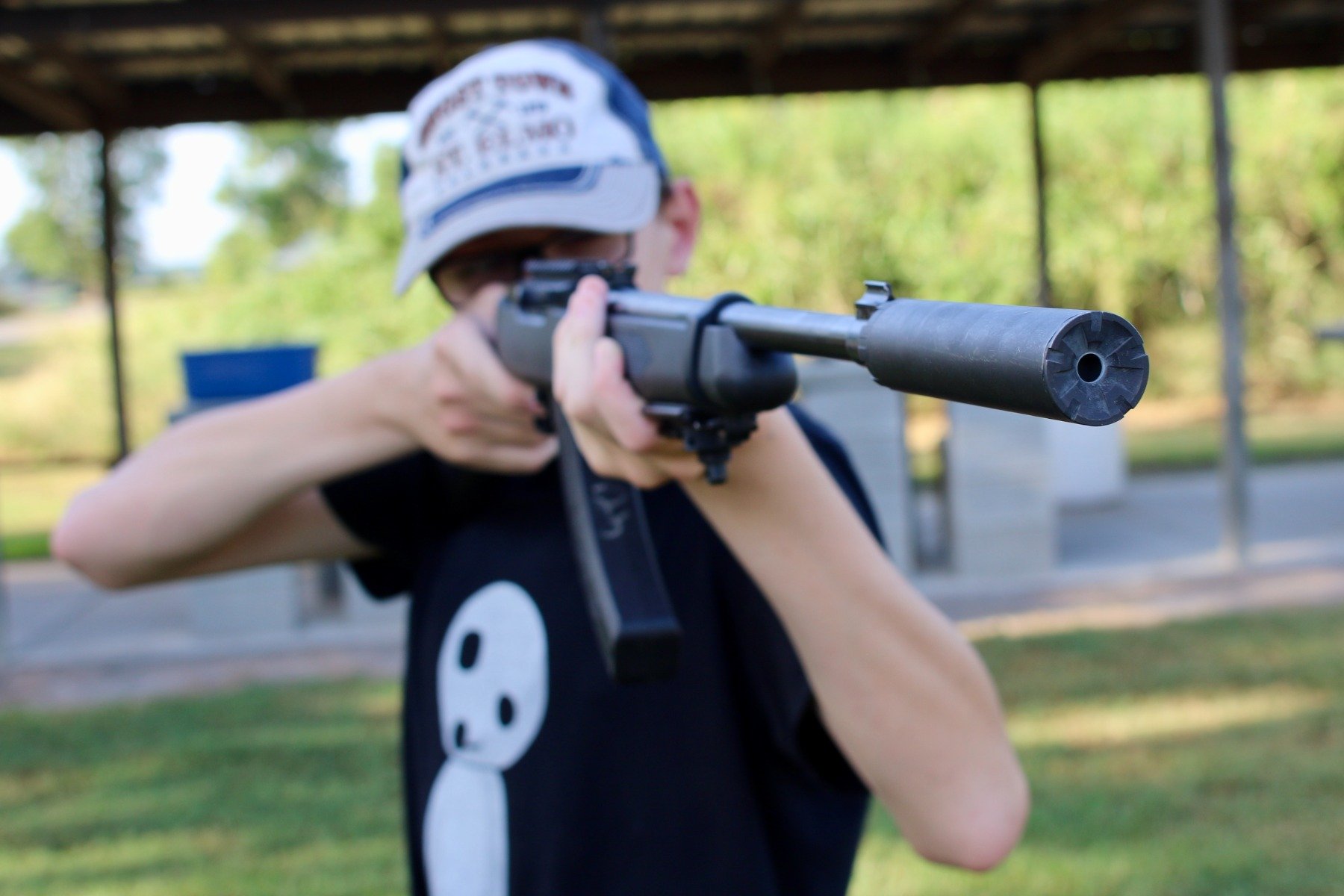 The SilencerCo Sparrow 22lr suppressor will work on rifles or pistols. 